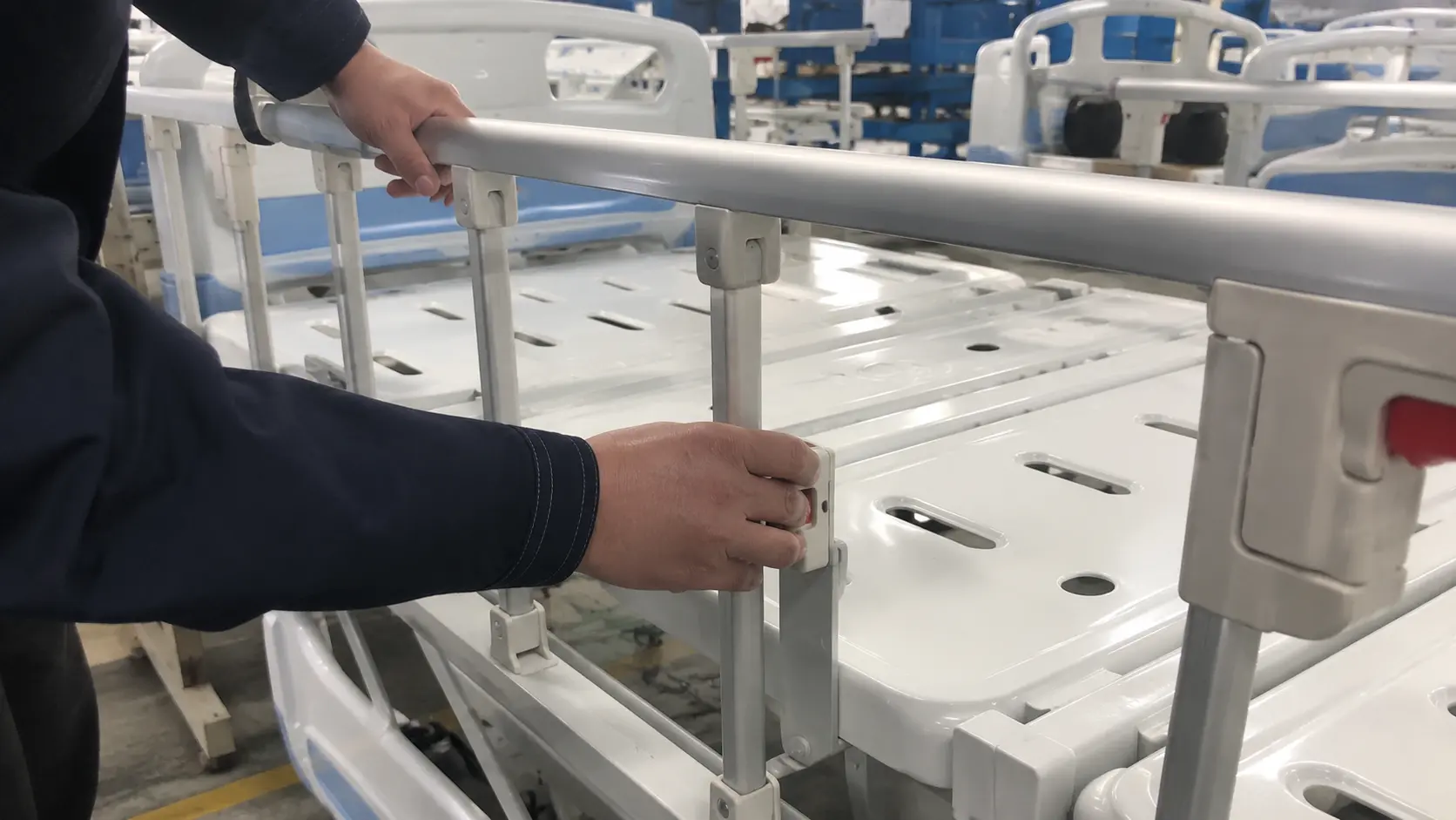 Hospital bed side rail durability test